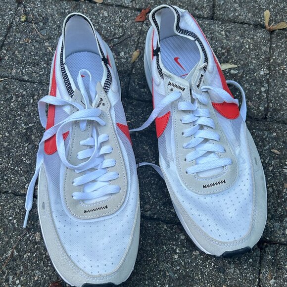 BRAND NEW Size 8M/9.5W Nike Gray Waffle One Sneakers - Picture 2 of 3